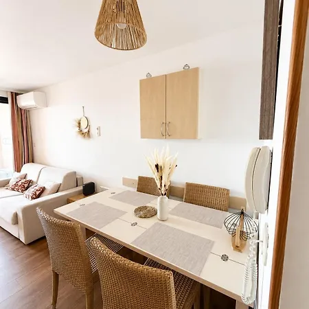 Charming For 4, Sea View, Pool In Cannes