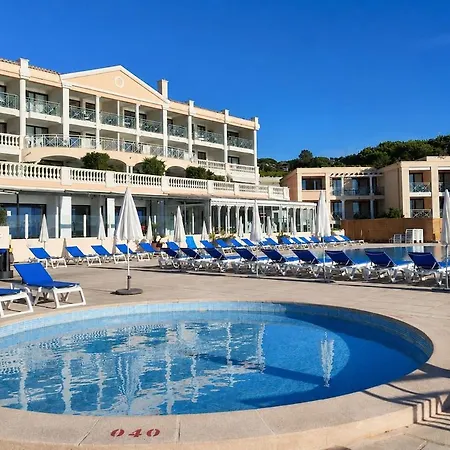 Charming For 4, Sea View, Pool In