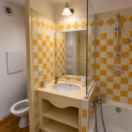Charming For 4, Sea View, Pool In Daire Cannes